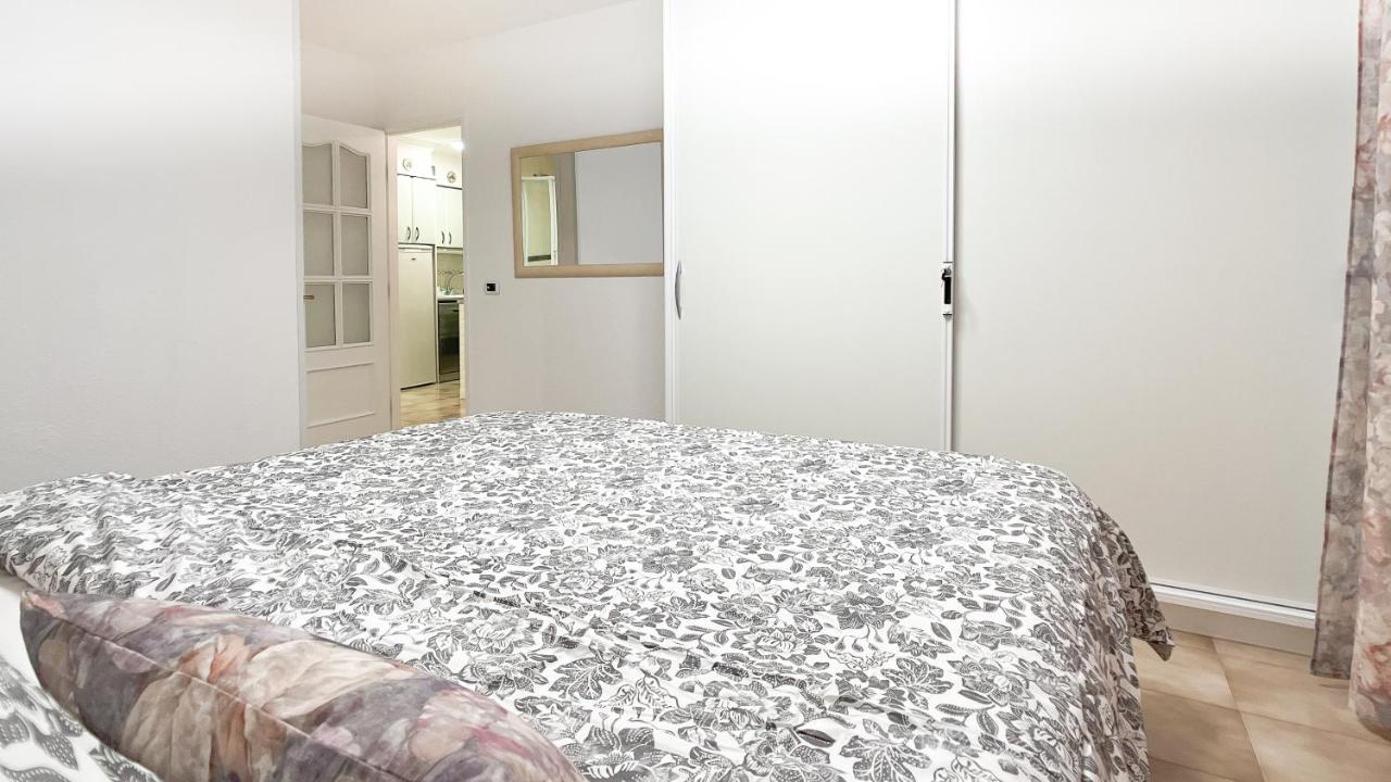 Korallia Guesthouse Castle Harbour Los Cristianos  Ngoại thất bức ảnh