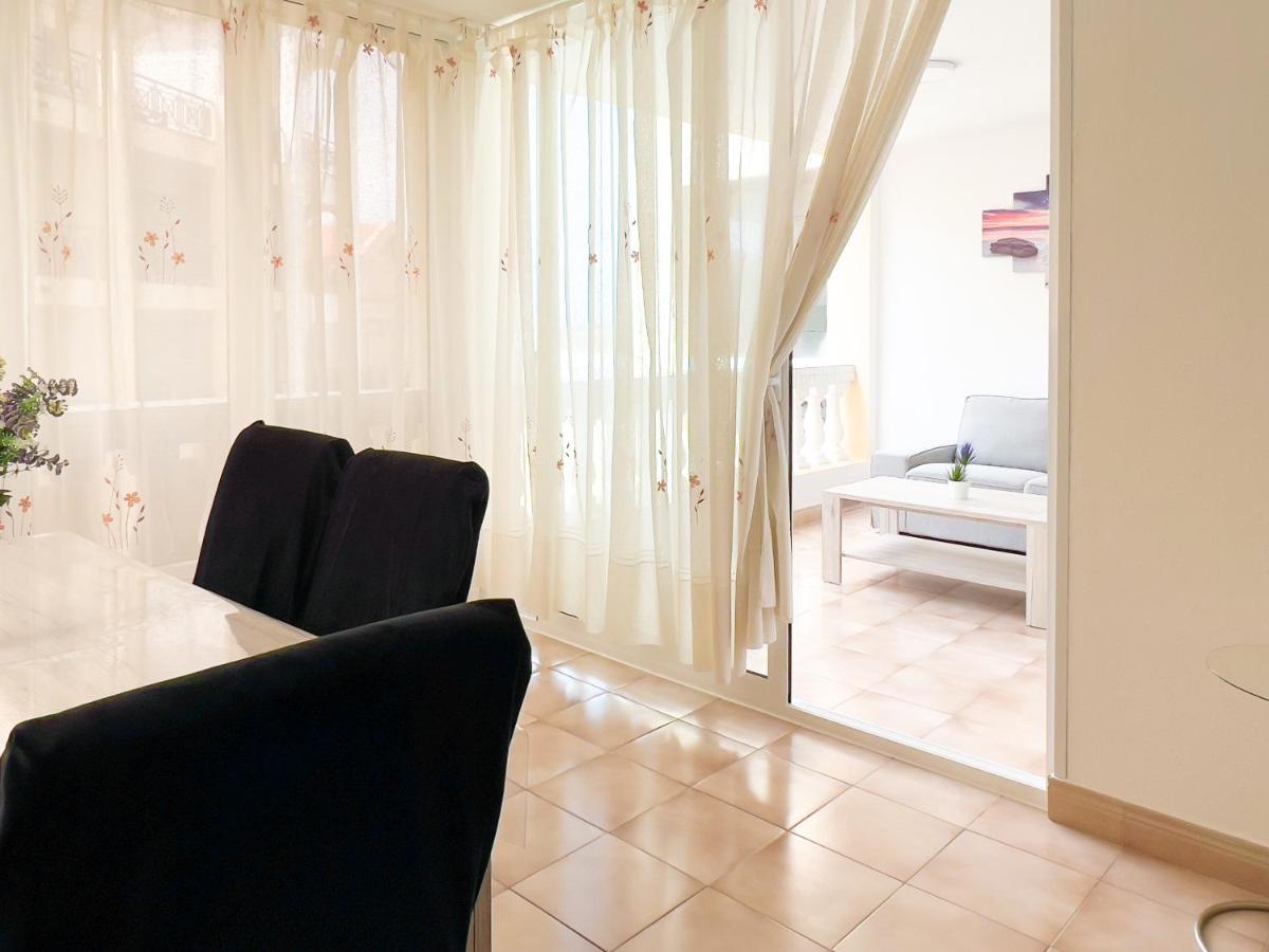 Korallia Guesthouse Castle Harbour Los Cristianos  Ngoại thất bức ảnh